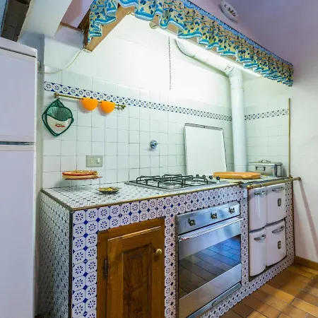 Grande By Interhome
